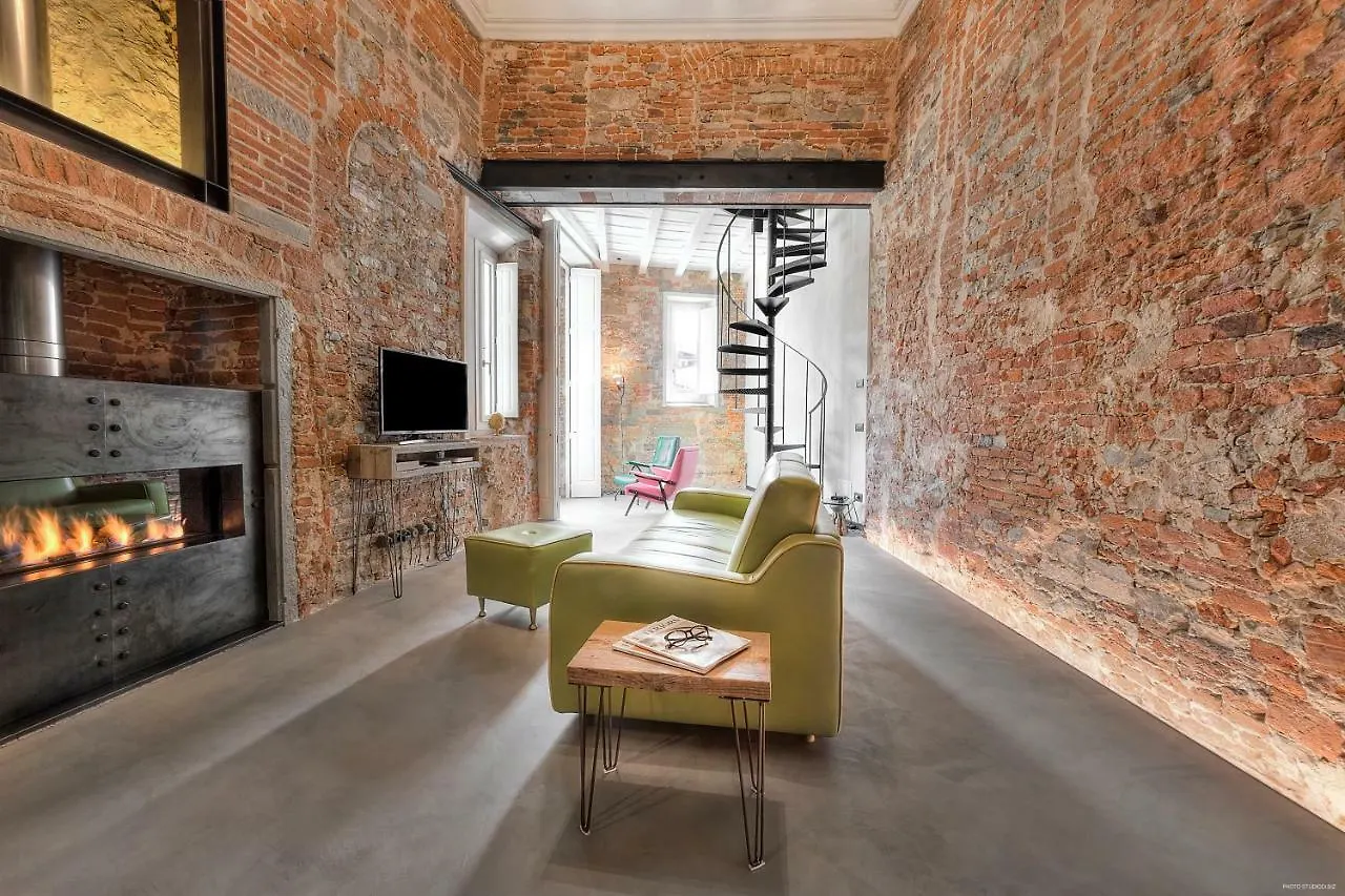 Stone Walls Deluxe Florencie 0*,